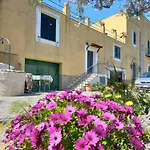 Casa Bianca Villa *