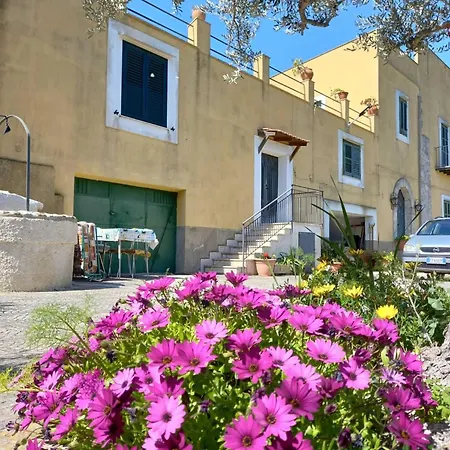 Casa Bianca Villa *